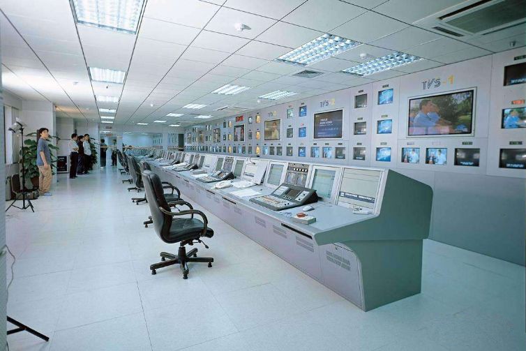 弱电机房为何要安装防静电地板？