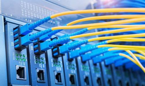 详解DVI、HDMI、VGA这几个接口的概念和特点