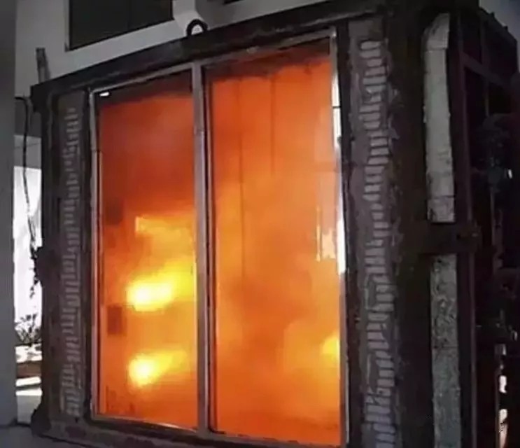 弱电机房做隔断为什么要用防火玻璃？它有哪些分类？