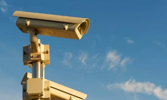 交换机端口数和摄像机数量之间的关系！