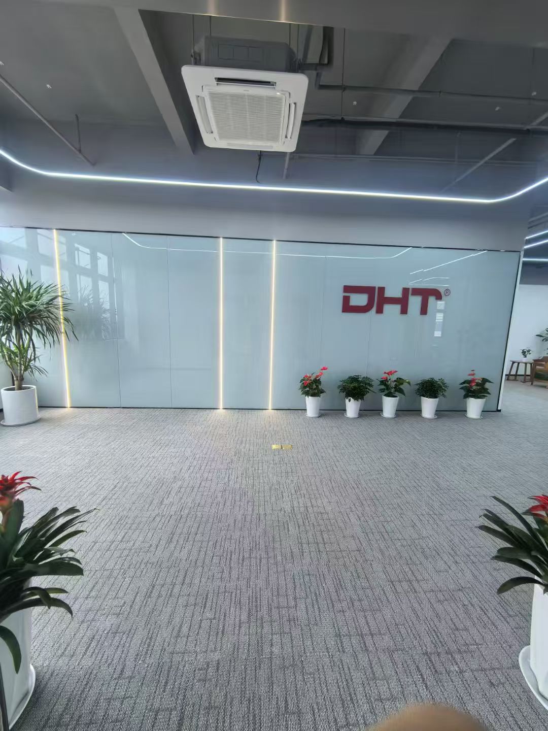 商务工装办公室5