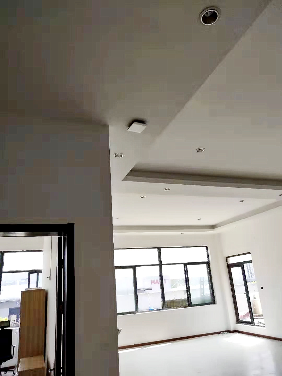 嘉兴办公楼宇拼接电视大屏及网络布线系统(图2) 嘉兴办公楼宇拼接电视大屏及网络布线系统(图2)