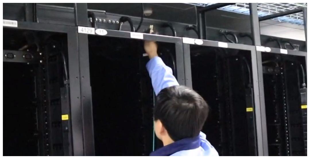 美观的机房布线是如何来完成的？