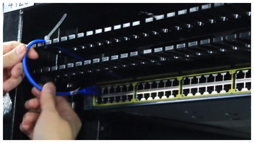 美观的机房布线是如何来完成的？