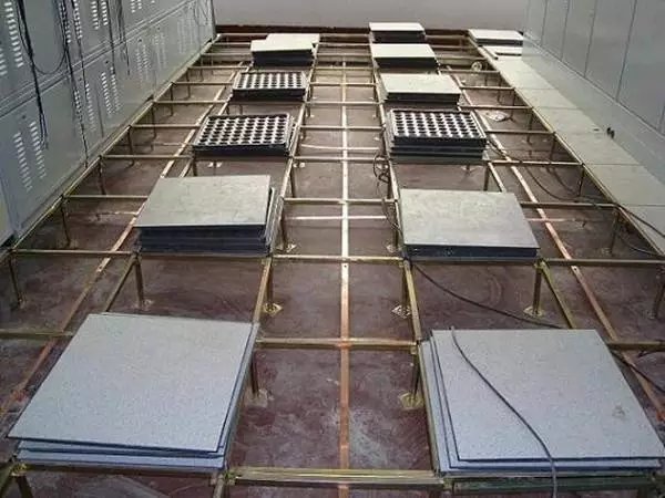 弱电机房防雷接地的施工方法 弱电机房防雷接地的施工方法