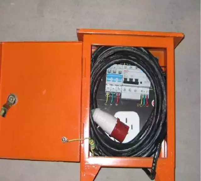 最全的施工现场临时用电,配电箱、电缆、照明、临电安全管理方案(图4) 最全的施工现场临时用电,配电箱、电缆、照明、临电安全管理方案(图4)