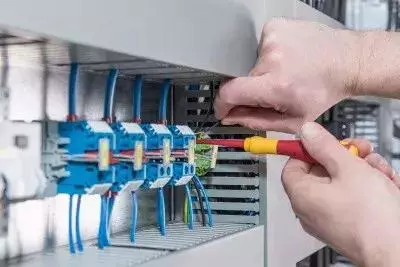 最全的施工现场临时用电,配电箱、电缆、照明、临电安全管理方案(图20) 最全的施工现场临时用电,配电箱、电缆、照明、临电安全管理方案(图20)