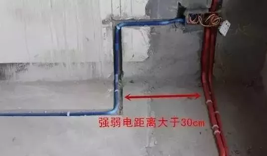 强电与弱电分别是什么样的?为什么布线要分开?(图4) 强电与弱电分别是什么样的?为什么布线要分开?(图4)