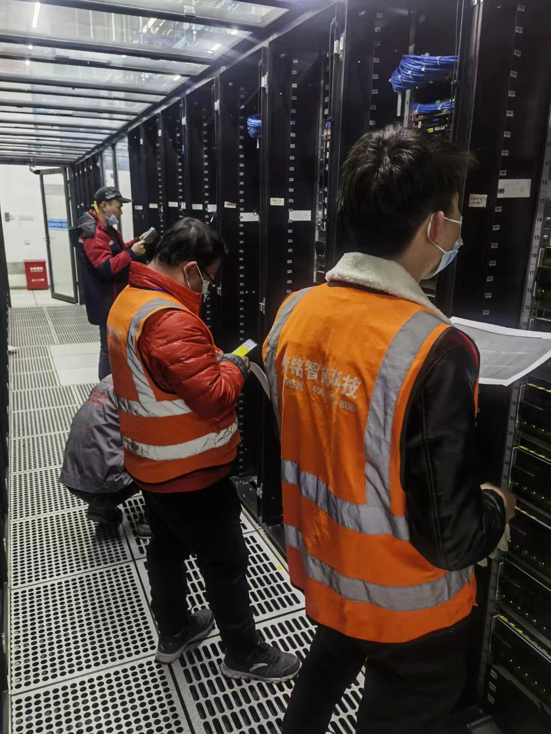 上海电信核心机房网络设备搬迁安装服务(图1)
